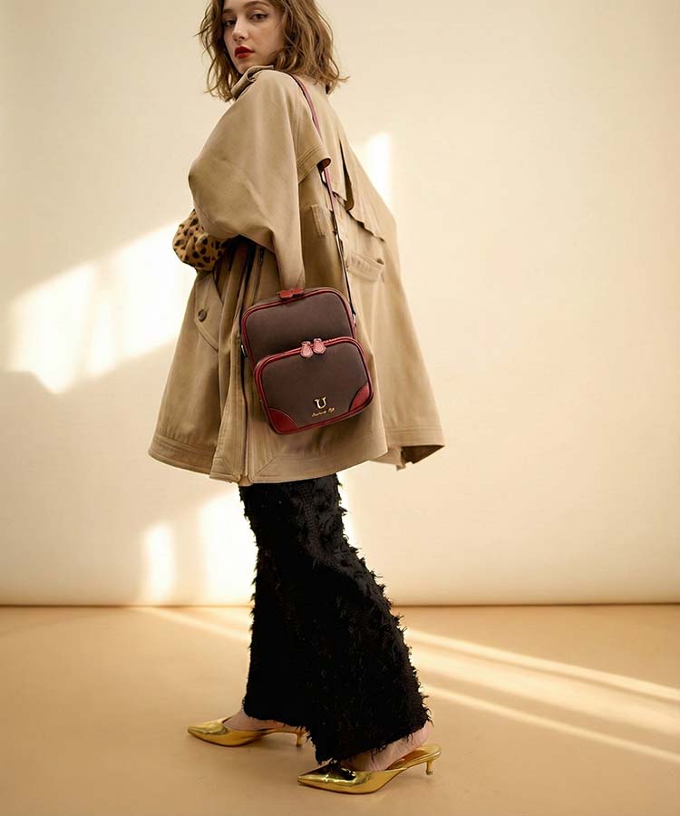 Multi poche【ムルティ ポッシュ】スエードショルダーバッグ